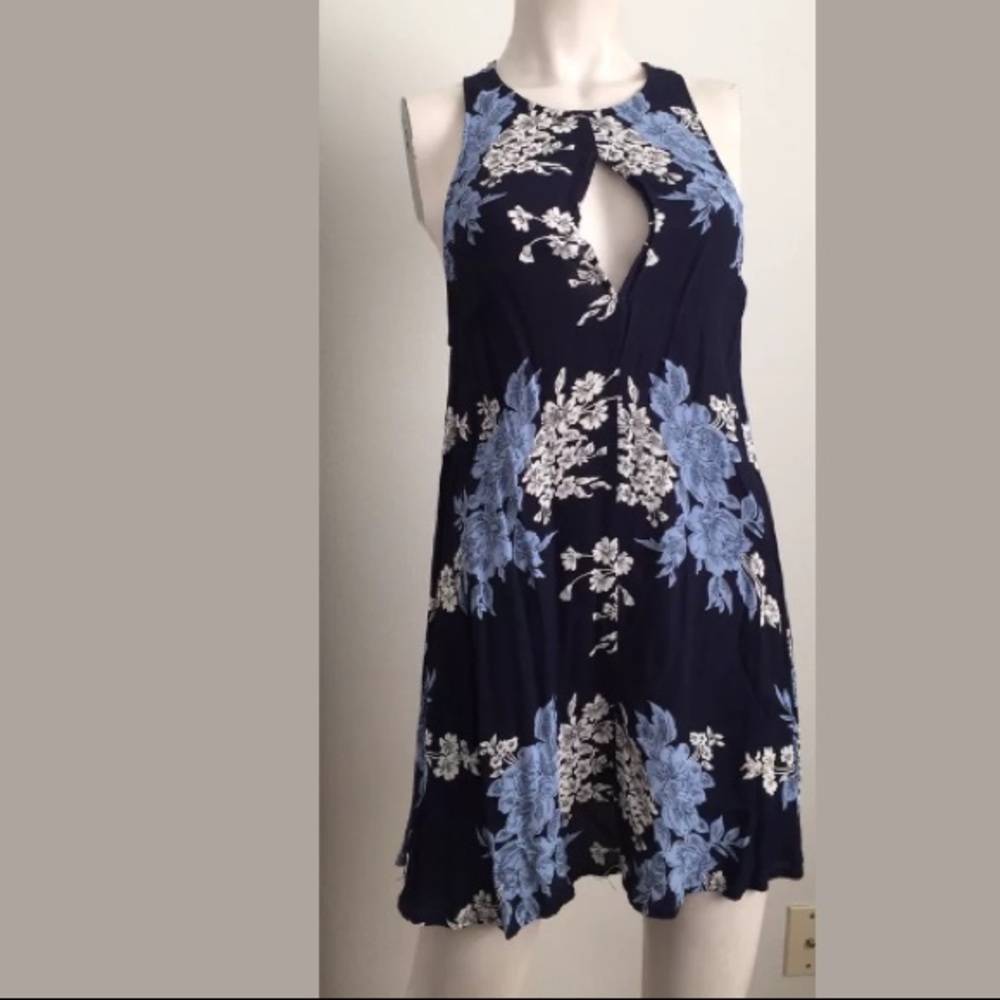 Privacy Please Navy Floral Keyhole Mini Dress - Picture 2 of 5